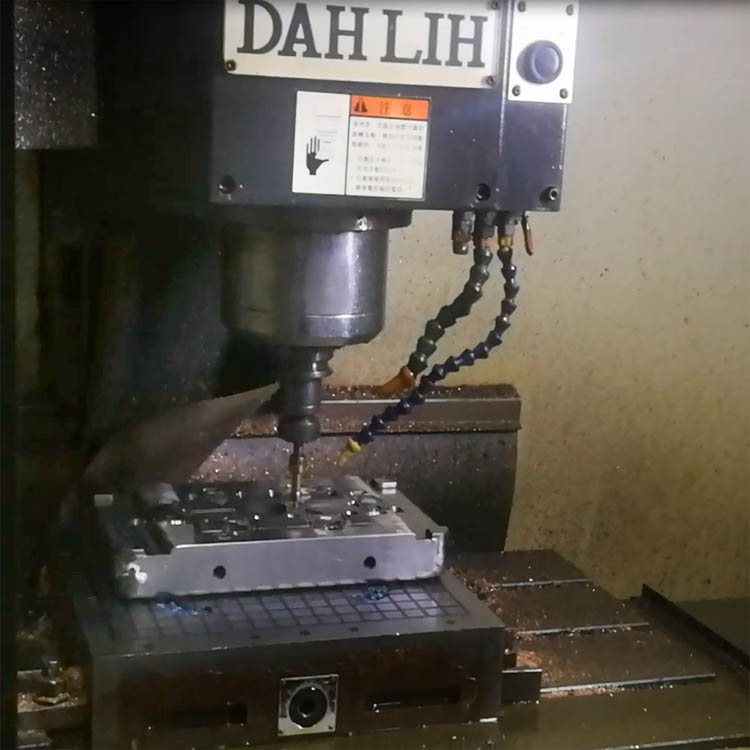 精密模具（jù）製造